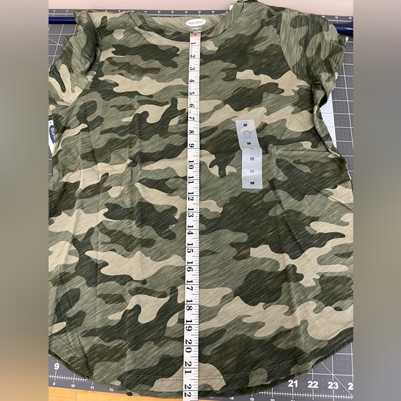 Women’s Old Navy Green Camo EveryWear Slub Knit Tee T-Shirt 100% Cotton Tee Med. - Picture 6 of 6